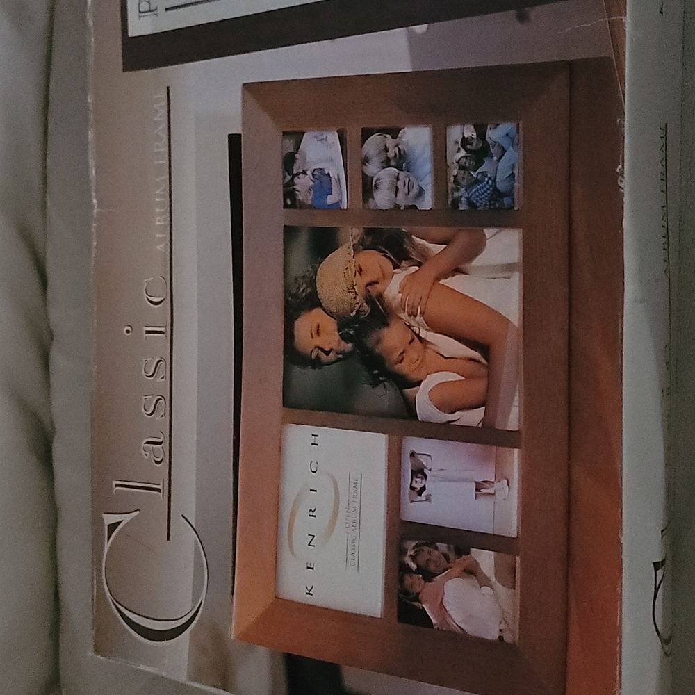 Kenrich family picture frame brand new.